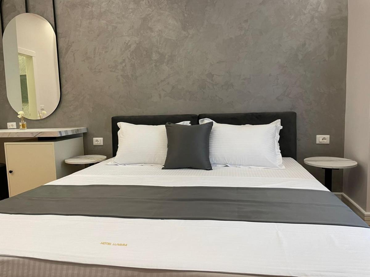 Hotel Ujvara Belsh Dış mekan fotoğraf
